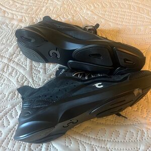 Men's Black Sneakers